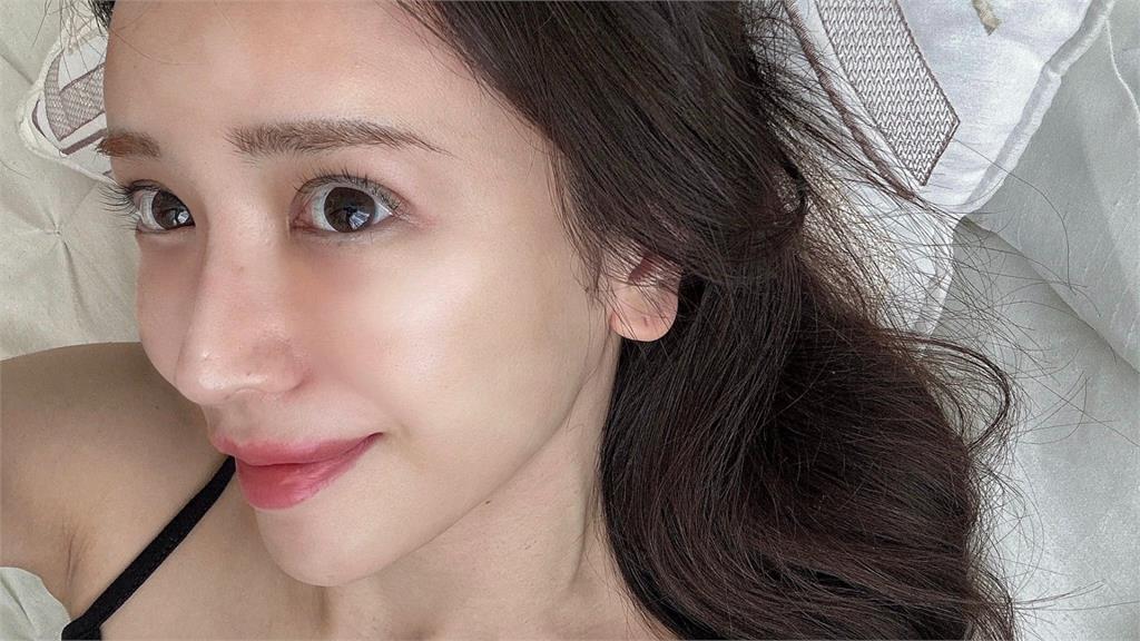 多圖/美到不科學…39歲日本模特曬自拍照「0修圖+近距離」驚呆大票網