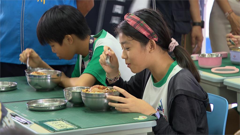 台中國小免費營養午餐！　市府加碼「雙主菜」質量大升級