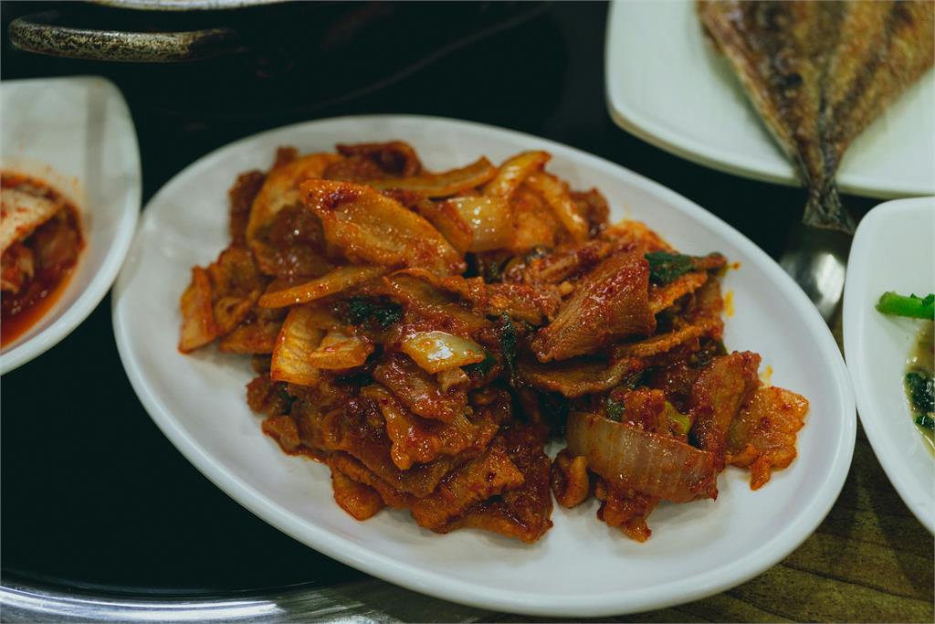 變態男狠殺女友「屍體塞進泡菜冰箱」！保存近1年沒腐爛…超毛畫面震撼曝光