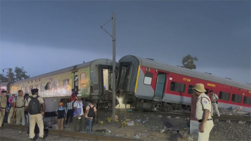 疑信號系統出問題　印度3列車相撞釀至少288死、逾千人傷