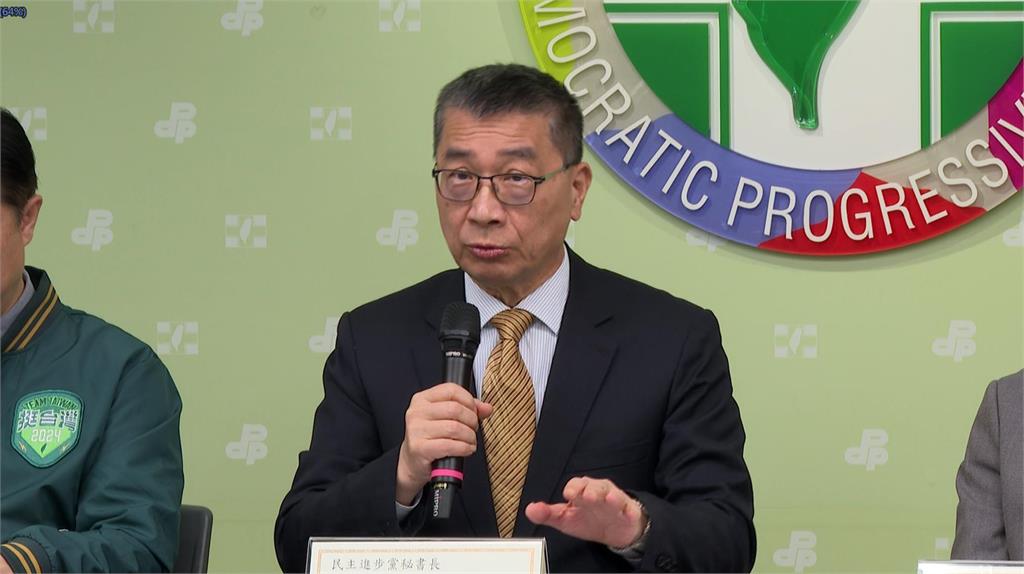 美麗島電子報民調出爐 綠支持度33.2%、藍20.1%、白僅剩8.2%