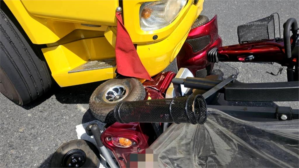 礁溪老婦騎代步車遭大車輾壓！　車被撞爛幸人無傷
