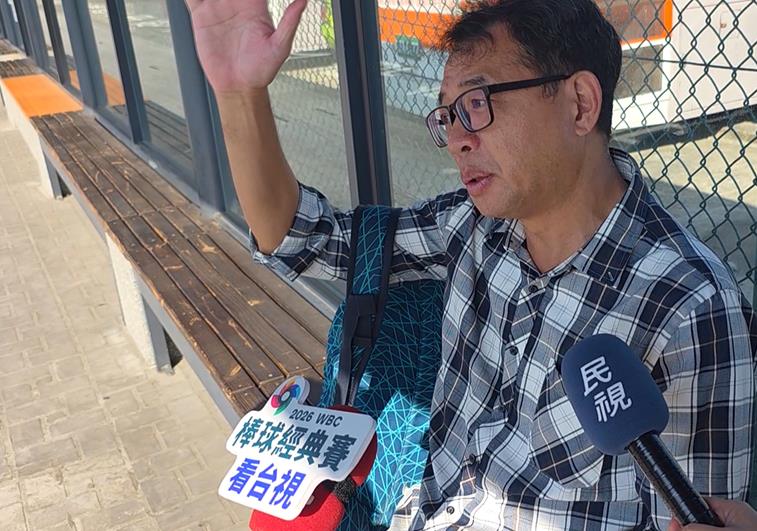 舉手不標準司機爆氣！　女司機車上開廣播狂唸乘客