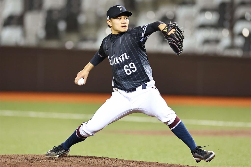 經典賽／徐若熙、曾峻岳飆火球！對台鋼閉門模擬賽狀況漸入佳境
