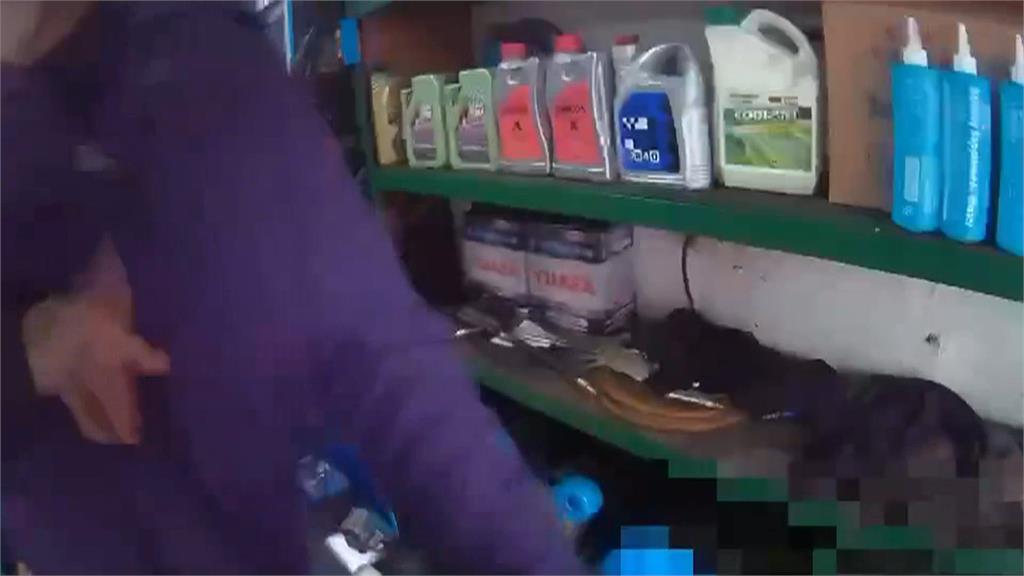 替女友出氣! 男子駕車衝撞 店主撂黑衣人 現場火爆!