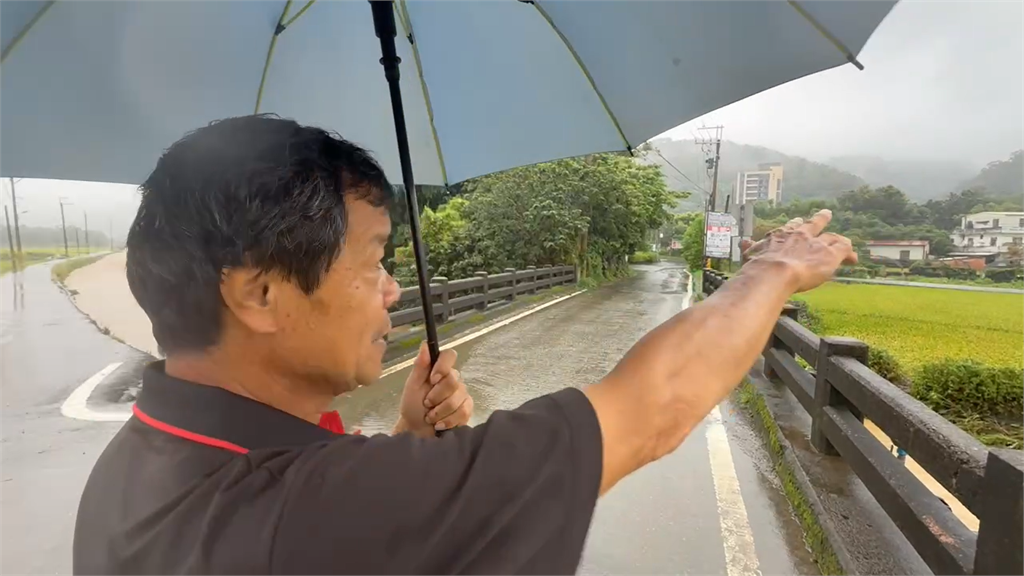 獨家／竹北淹慘了！東海二街水深及膝「淹成東海」　住戶曝致災關鍵