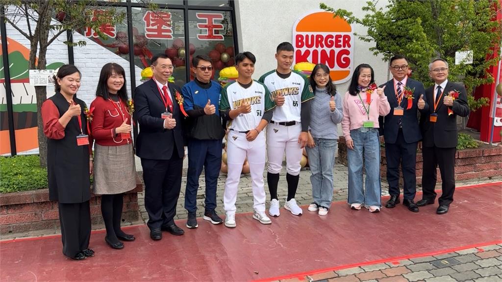 漢堡王在台第100家門市 插旗南投服務區