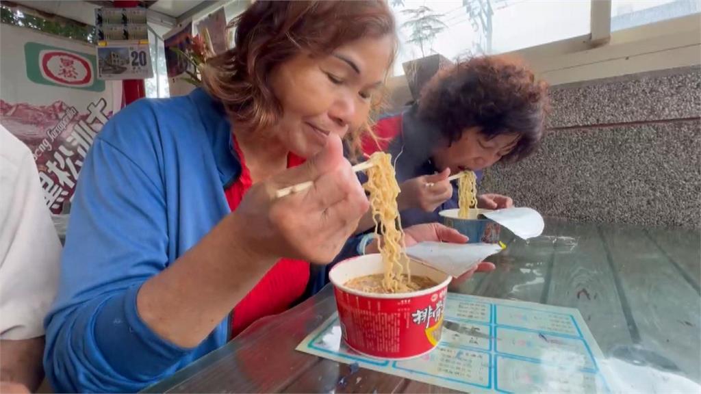 台灣泡麵外交！退房留「來一客」　瑞士飯店員工吃上癮