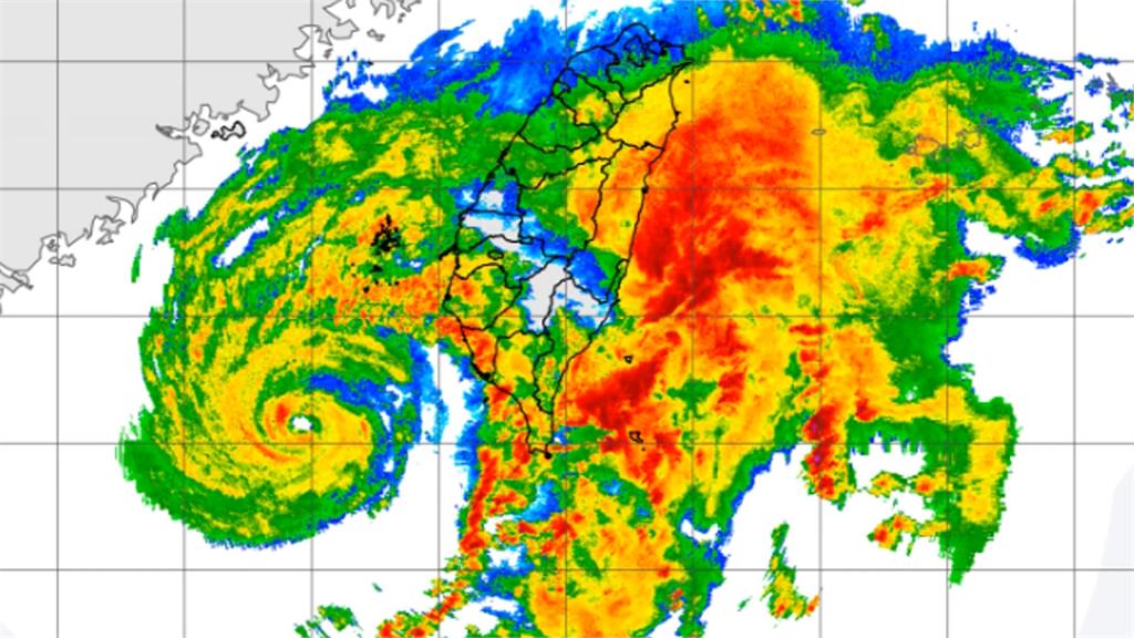 丹娜絲再東移！登陸可能性大增　氣象署估深夜有機會從雲嘉南登陸