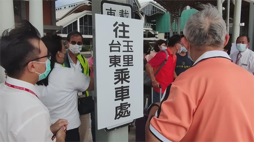 台鐵花蓮-台東全面中斷 台鐵類火車接駁惹怨
