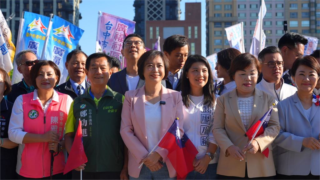 中市府發送限量國慶水壺！　阿伯排隊突嗆：讓江啟臣落選
