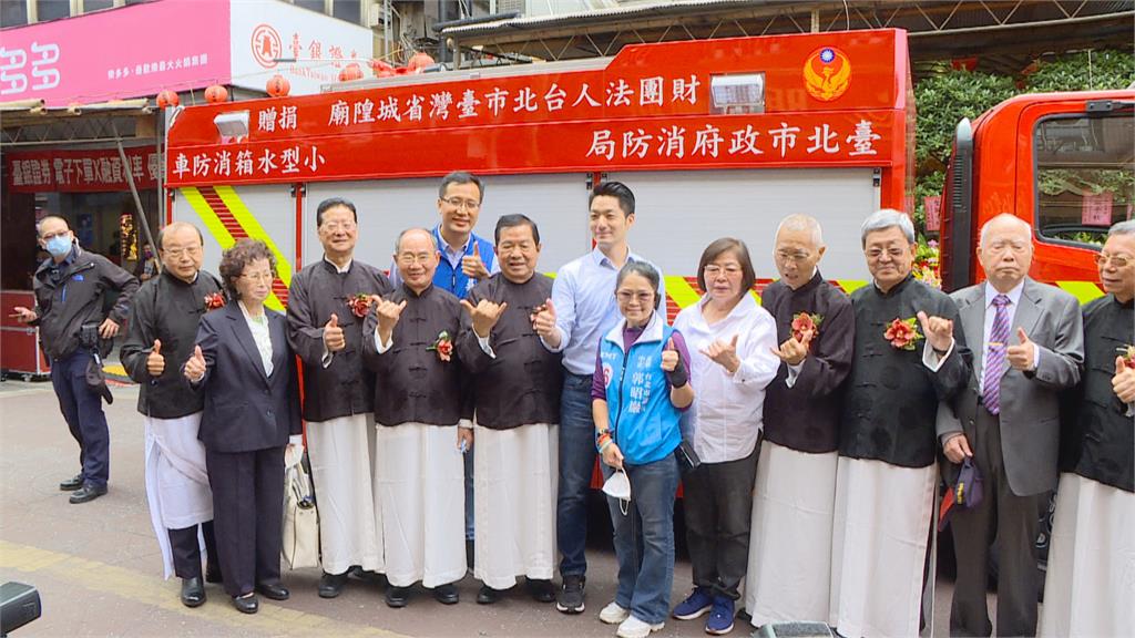 尬場?陳時中城隍廟參香! 與蔣萬安一前一後抵達