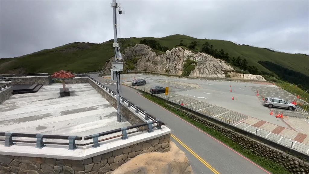 豪雨重創觀光!松雪樓住宿僅一成 停車場空蕩蕩、武嶺告示牌免排隊