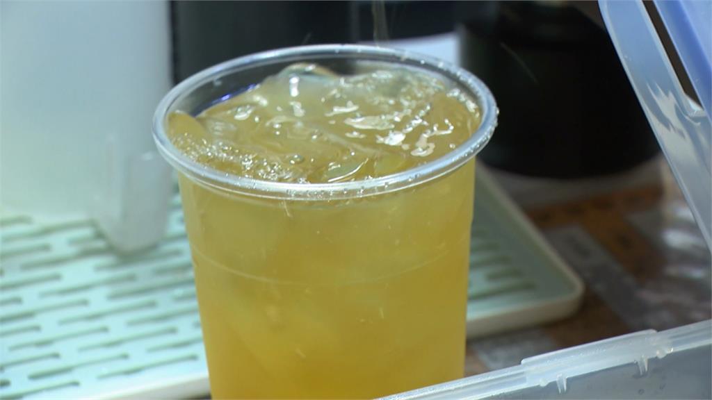 「橙奇麥」諧音「陳其邁」 粉絲搶喝 市長牌飲料訂單暴增