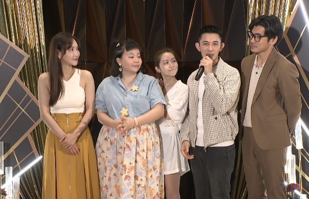 白家綺、吳東諺席開70桌補辦婚禮　豆腐媽媽劇組特別休棚共同見證