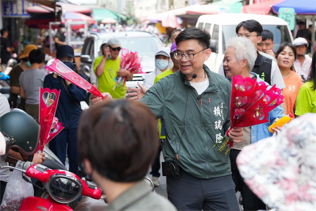 快新聞／母親節育兒政策再加碼！賴瑞隆提「雄愛媽媽3大承諾」