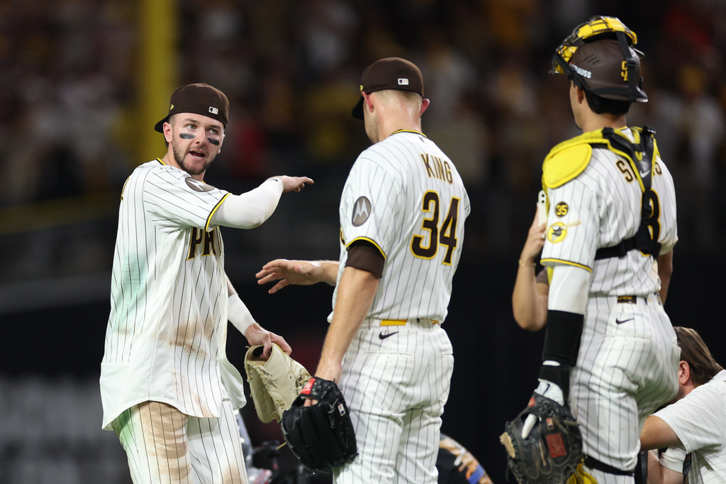 MLB(影)／才休一天又登板救援！教士先發投向「拍賣哥」看齊！成功關門讓球隊續命