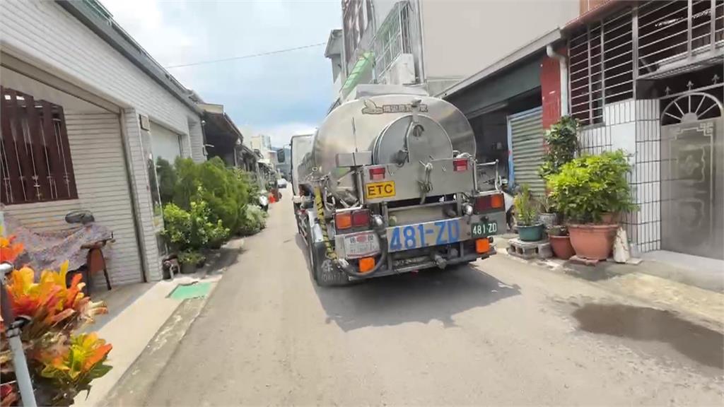 自來水變「牛奶水」 安啦!加壓過程產生氣泡