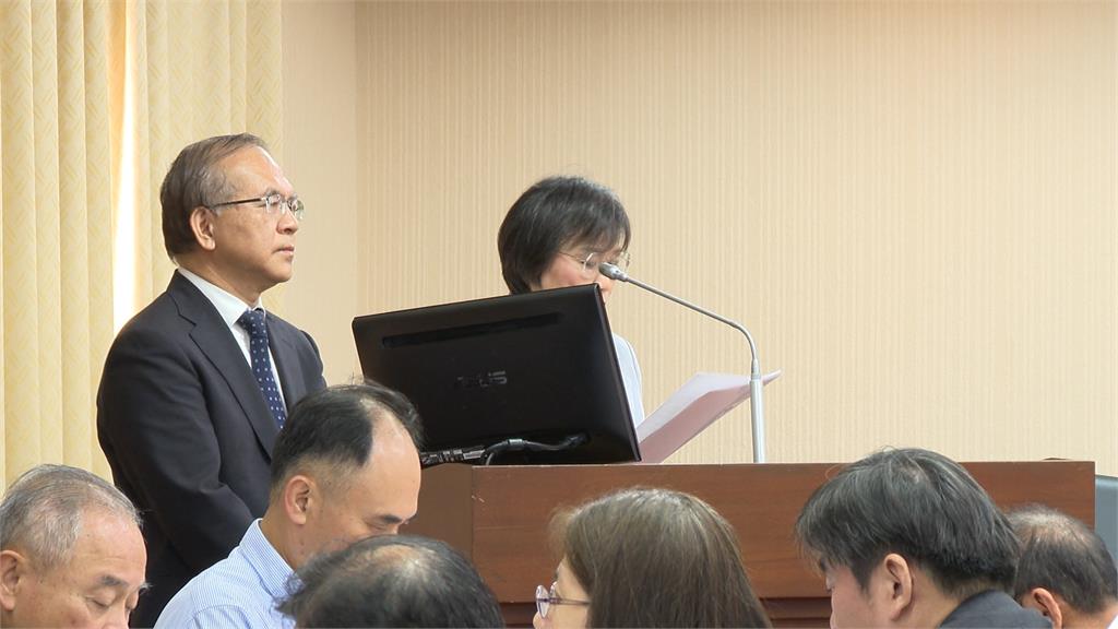 民眾黨中評會下週一開鍘李貞秀？　柯文哲表態「去留」：不要逼她