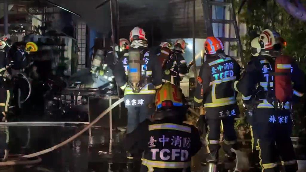 前租客疑租賃糾紛心生不滿縱火　17歲少女送醫不治　50歲母重傷