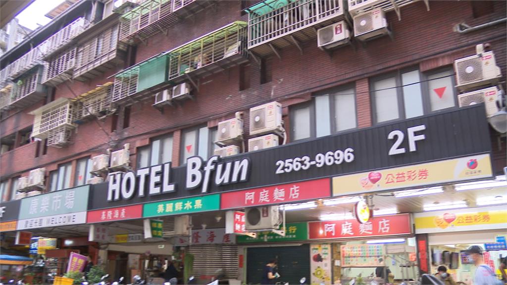 寄生上流？　住戶控管理員「1家4口住頂加沒付房租」