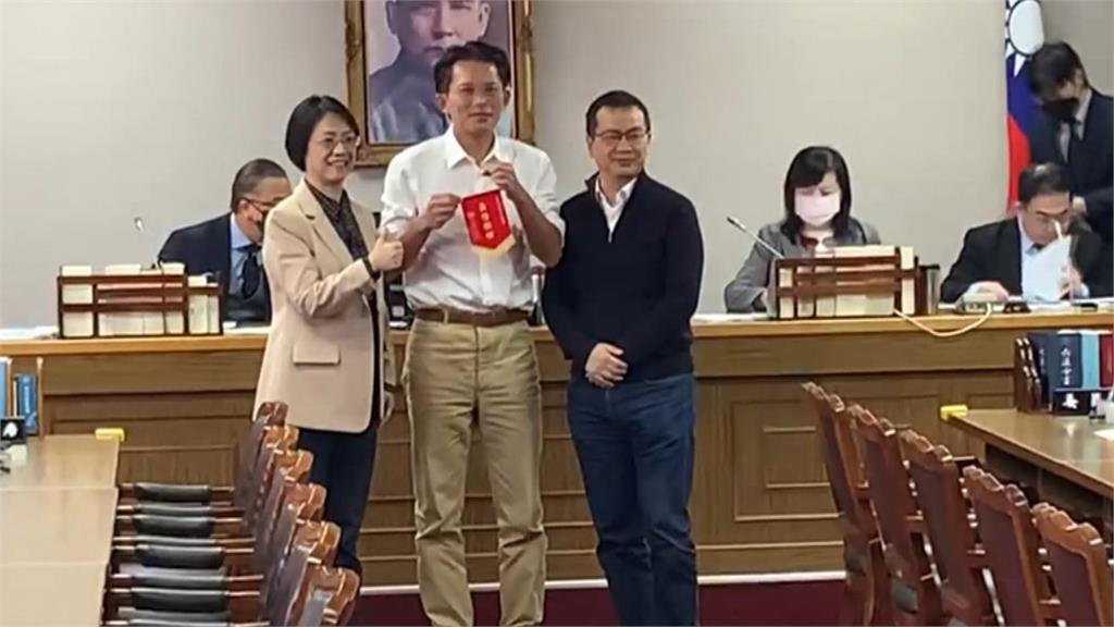 被問藍白會不會分手？柯文哲：國民黨朋友都很玻璃心