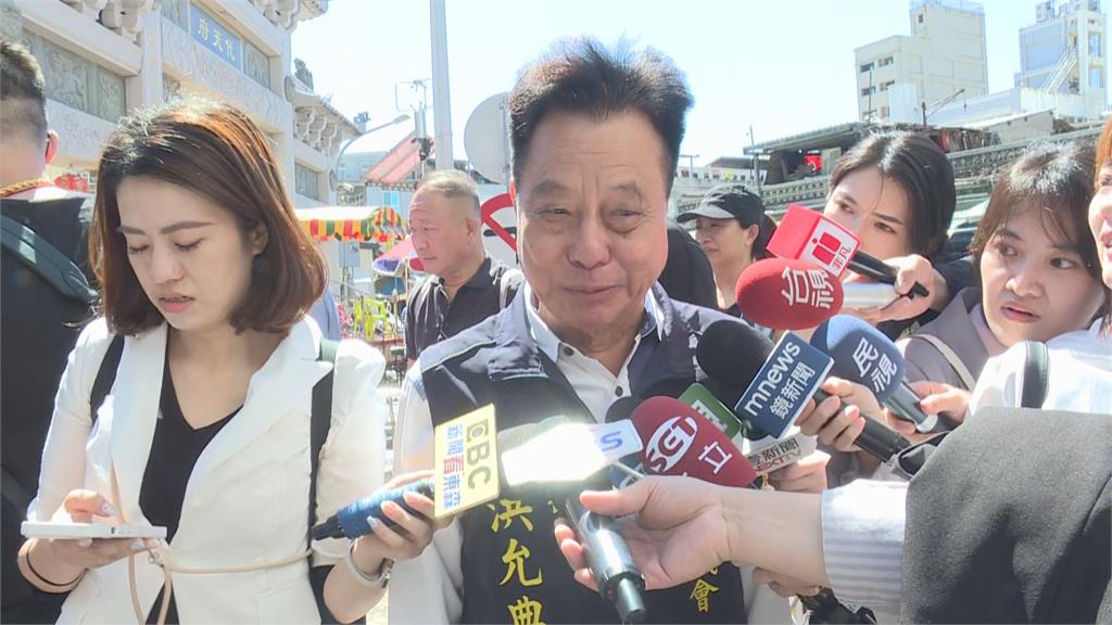 快新聞/郭台銘赴金門獲「13字布條」 議長挺到底:他怎麼選我們就怎麼支持