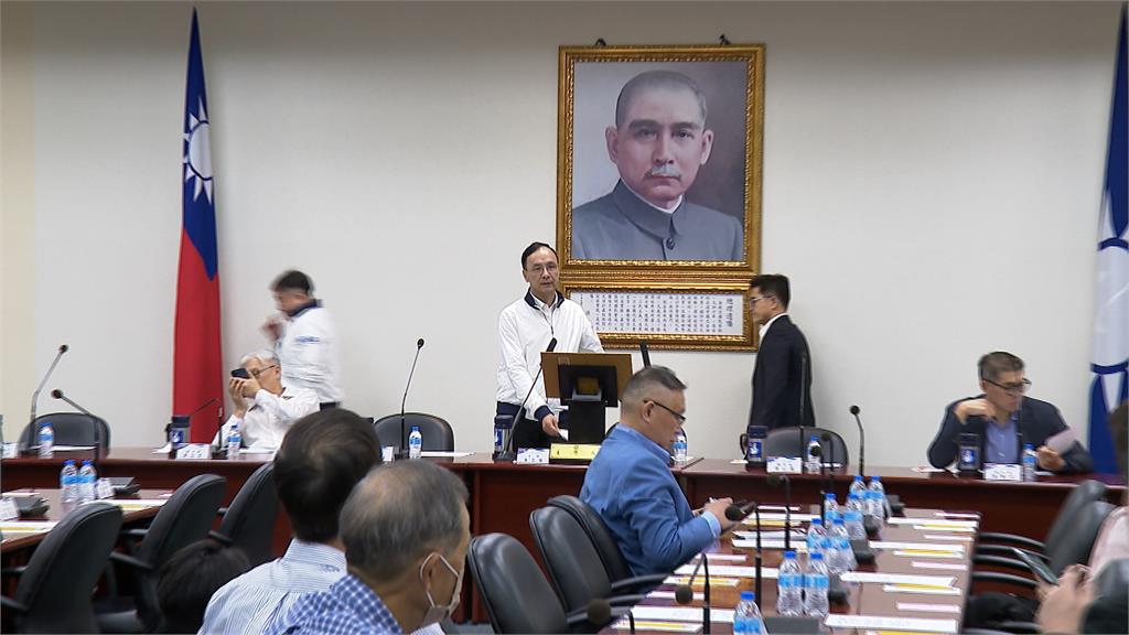 賴苡任.李孝亮涉不實連署首出庭 朱立倫隔空聲援挨批「拒絕承認錯誤」