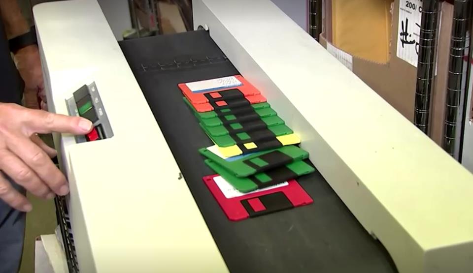 刺繡、染整、航空業還在用 3.5磁片商機未退?