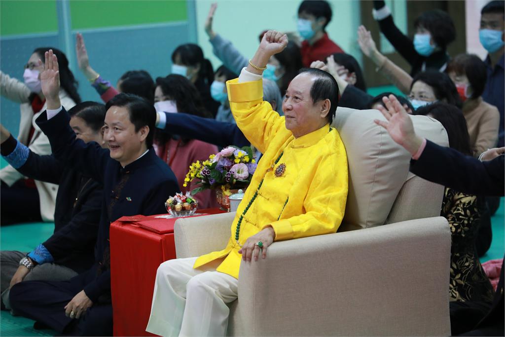 柯案幕後金主有「妙天禪師」?一卡皮箱裝1000萬「橘子、李文忠」全經手