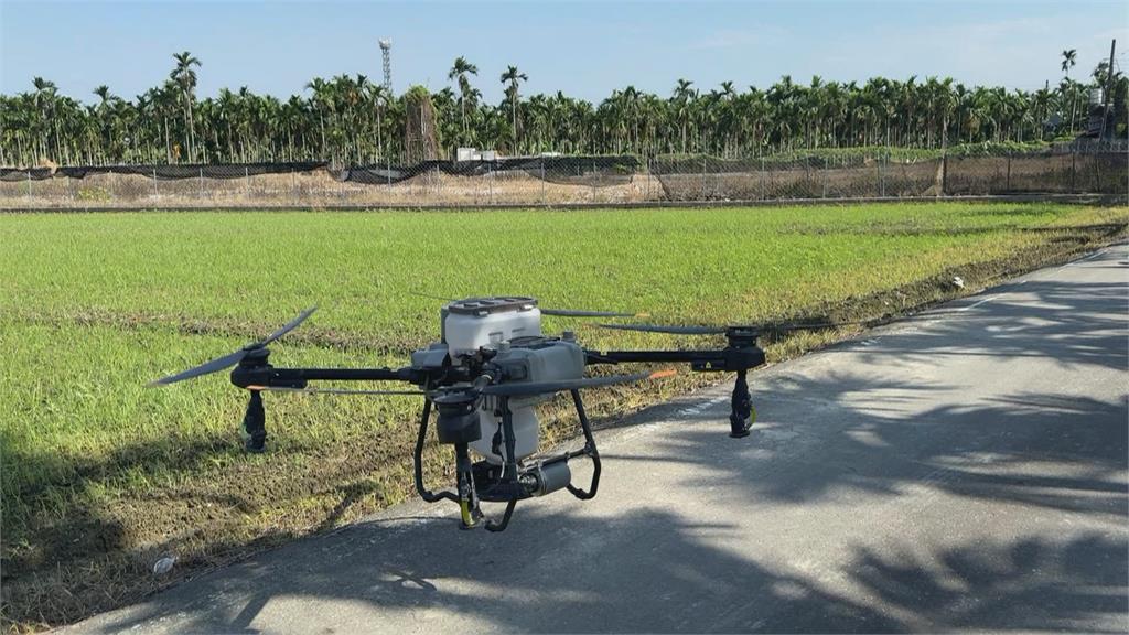 植保無人機高空精準飛行 定點噴灑農藥獲口碑
