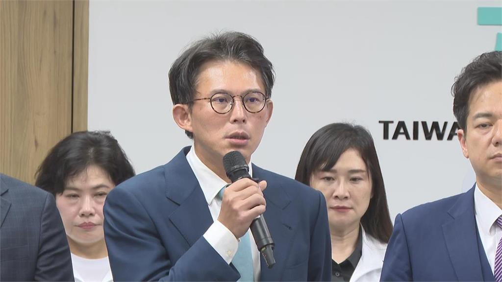 快新聞／連蔡壁如都要鬥？他驚呼「民眾講堂」宛如東廠：這黨已陷集體瘋狂