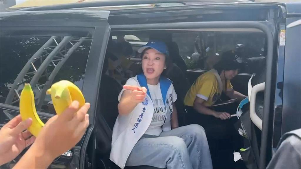 柯志恩人在旗山卻說吃屏東香蕉　網友酸「乾脆妳去屏東選好了」