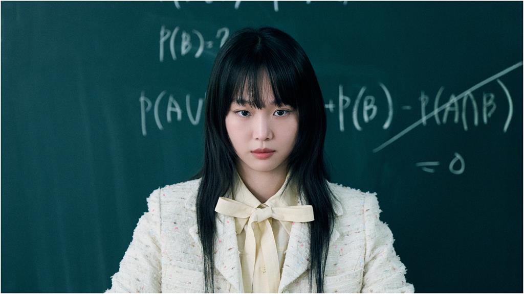 《鐵拳教育》爆紅原因曝光！「用瘋子打敗瘋子」惡霸學生全踢鐵板　戳中台灣老師心聲
