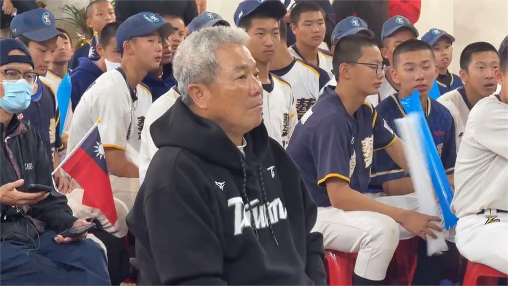 挺台灣隊！中市府前廣場湧近萬人應援　球迷：不要放棄