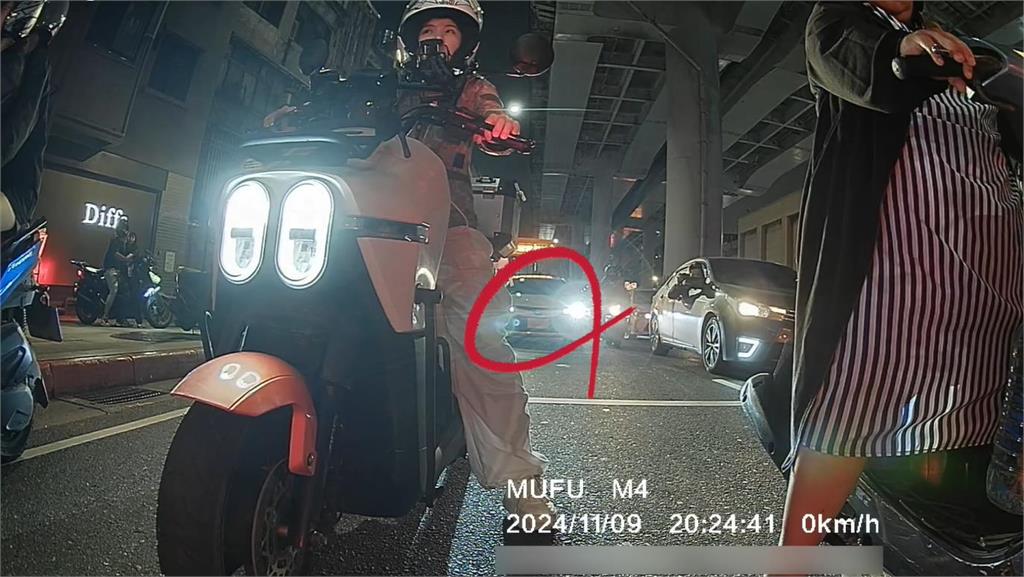 李多慧騎車返家遭跟蹤!怒揭「綠衣人2惡行」罕見暴氣:我努力的還不夠嗎?