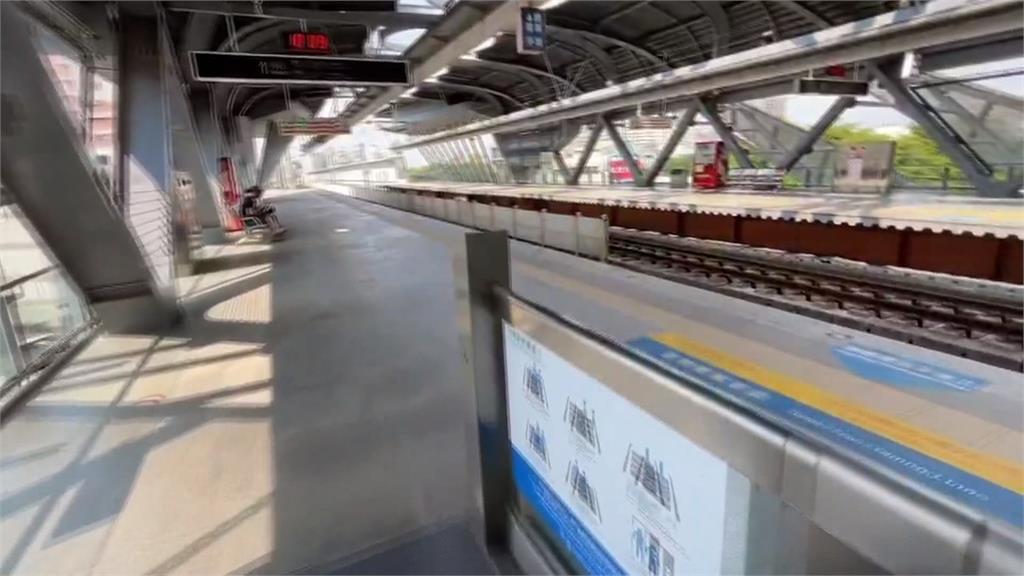 逃票進站男推站務員落軌! 「對向火車進站」驚悚瞬間曝