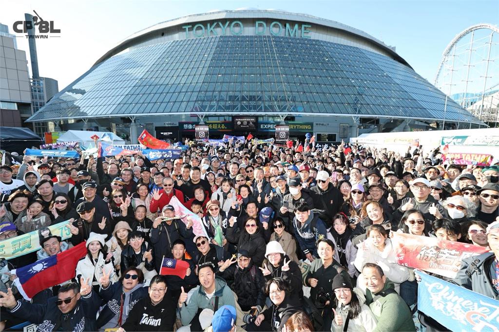經典賽／台灣球迷太團結「萬人擠滿東蛋」！美、日記者都嚇壞：史上最大聲