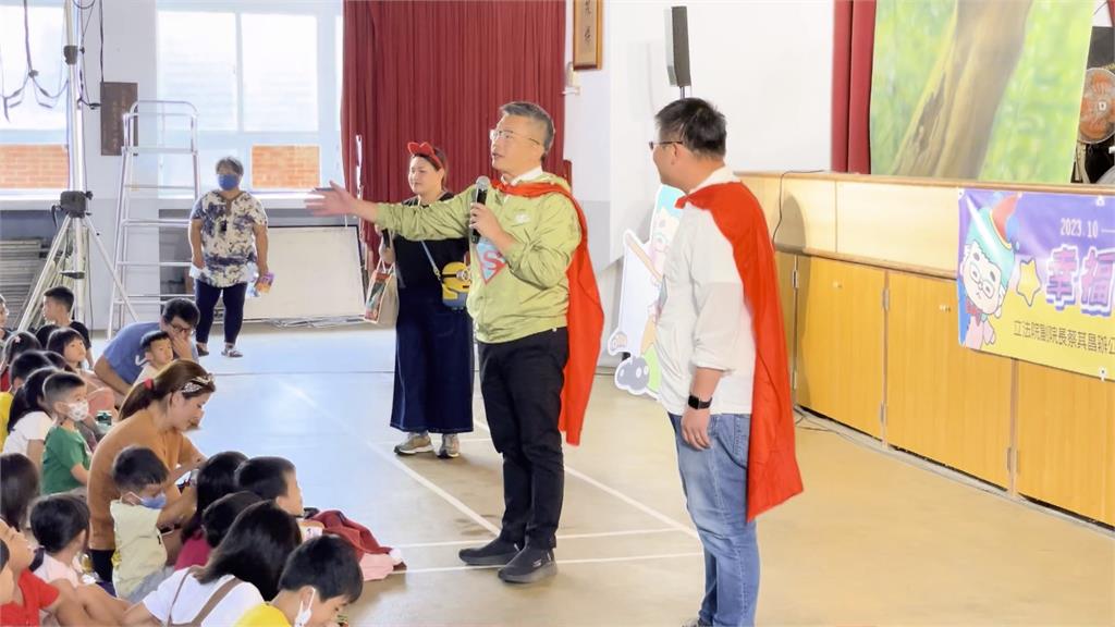 台中藍白合成形!朱立倫:支持蔡壁如 綠反酸「比較像全面棄守」