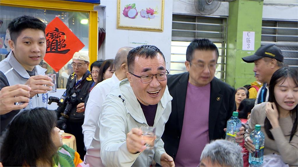 獨!宣布參選新北市長後首同框蘇巧慧 侯友宜到場力挺李四川