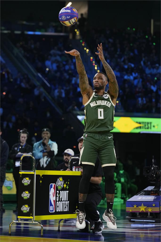NBA(影)/小李三連霸夢碎 英雄哥射下三分球大賽冠軍