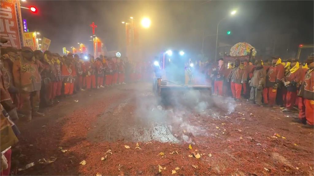 北港朝天宮迎媽祖! "鞭炮灰106噸"創歷年新低