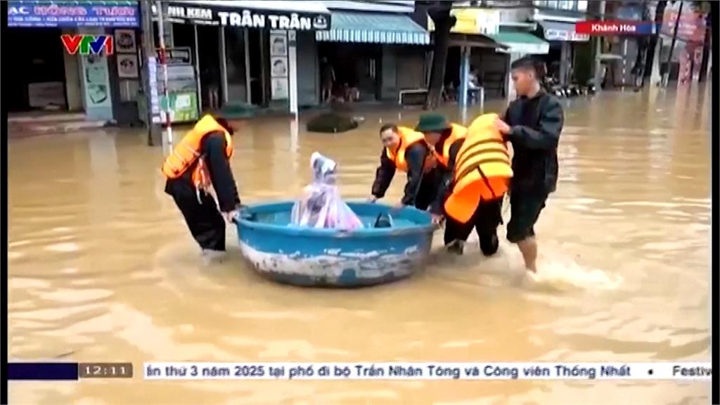 馬來西亞豪雨7州萬人撤　越南洪災釀91死