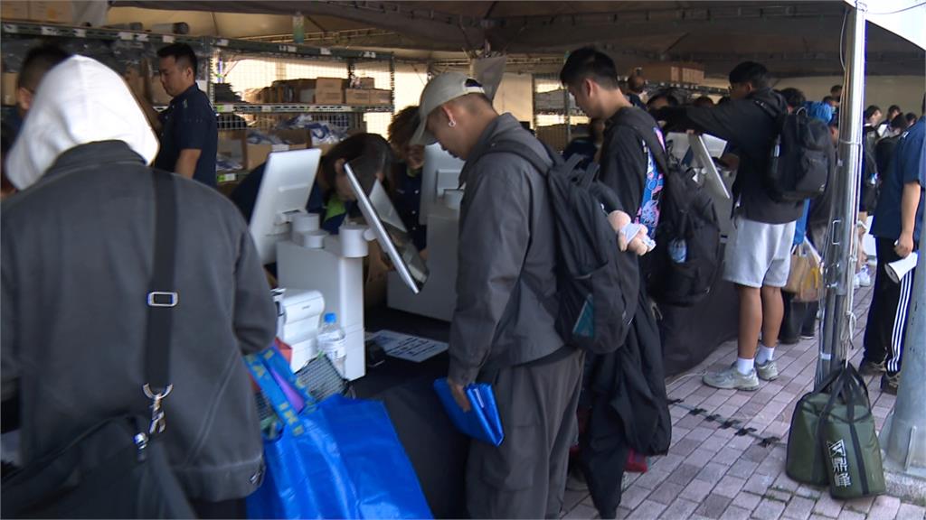 TWICE今晚開唱! 粉絲周邊買滿喜迎子瑜"榮耀返鄉"