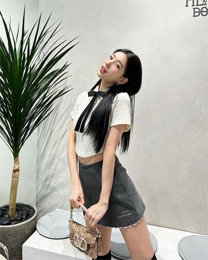 裴秀智「只穿睡衣」爽逛便利商店!身上1配件「超鄰家」網看呆