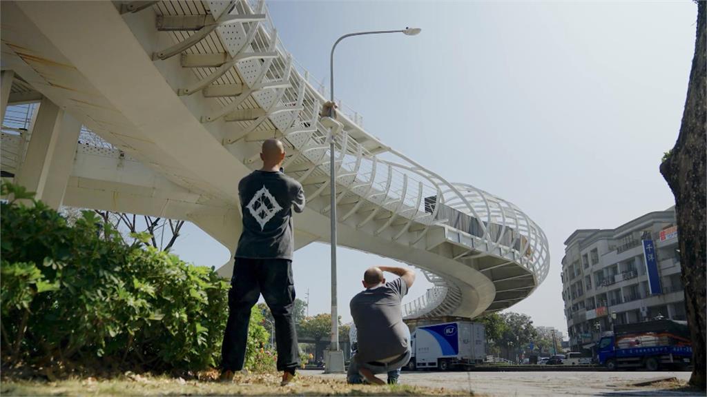 德國跑酷大神來台灣！　高雄著名景點「跑」一圈