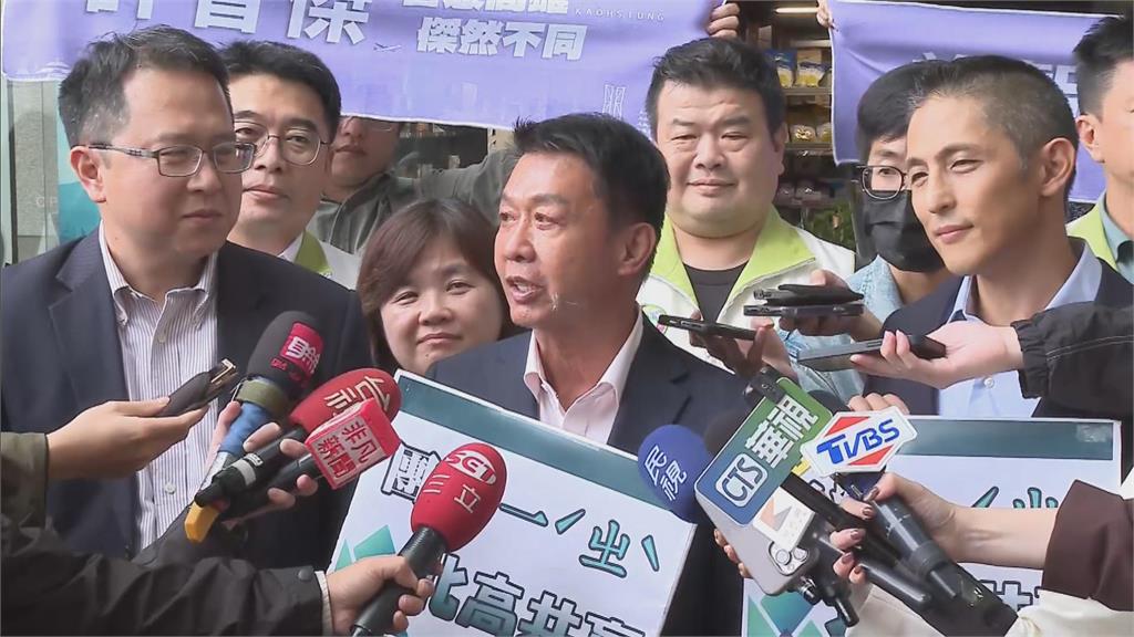 快新聞／不怕民調低！許智傑登記選高雄市長　霸氣喊：小金剛不是塑膠做的