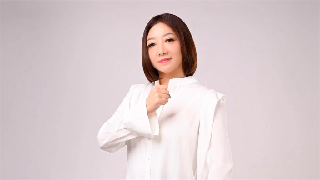 宜蘭選戰升溫!藍白合破局? 張勝德掛看板、陳琬惠秒po定裝照