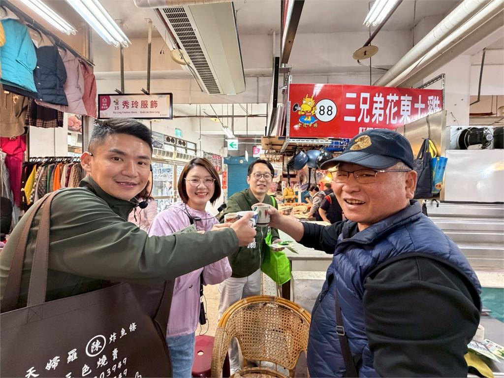 「銘揚首都」陪同蔡美華掃街　正派連線拚初選過關