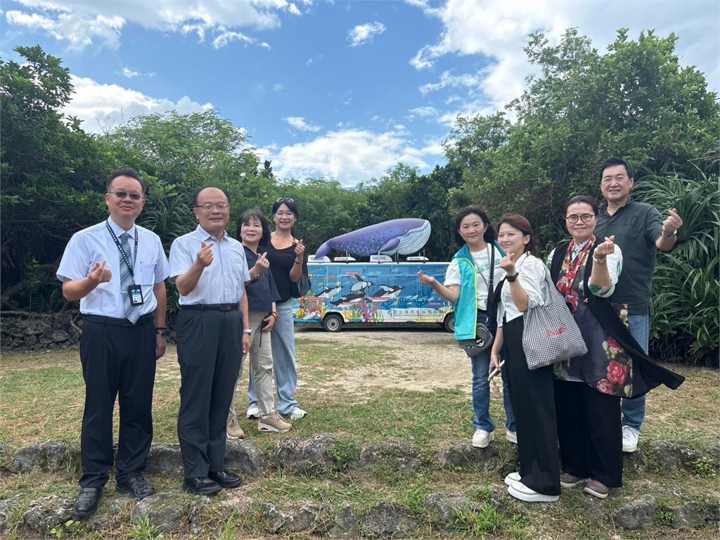 王怡心一行參訪海生館　倡議生態教育 企業行動與永續財務相互連結